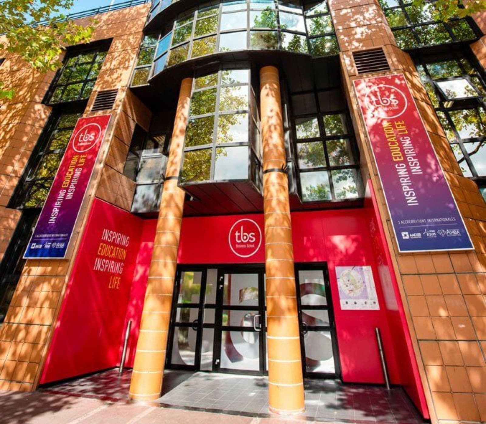 Toulouse Business School campus